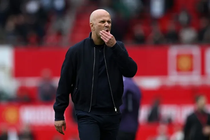 Ishdan bo'shatish haqidagi xabar Arne slotni va "Liverpul" futbolchilarini hayratda qoldirdi — Daily Mail