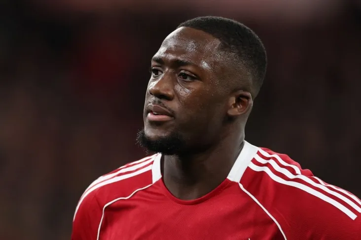"Liverpul" Konate bilan hamkorlikni to'xtatganini e'lon qildi