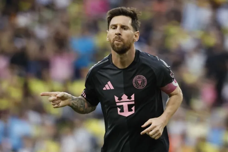"Men unga qahva tayyorlashni so'radim." Orlandi - "Barsa"dagi Messi va Ronaldino o'rtasidagi munosabatlar haqida