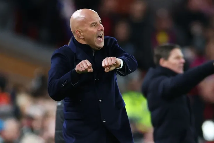 Arne Slot ishdan bo'shatilgandan so'ng "Liverpul" ga xayrlashuv xabarini yubordi