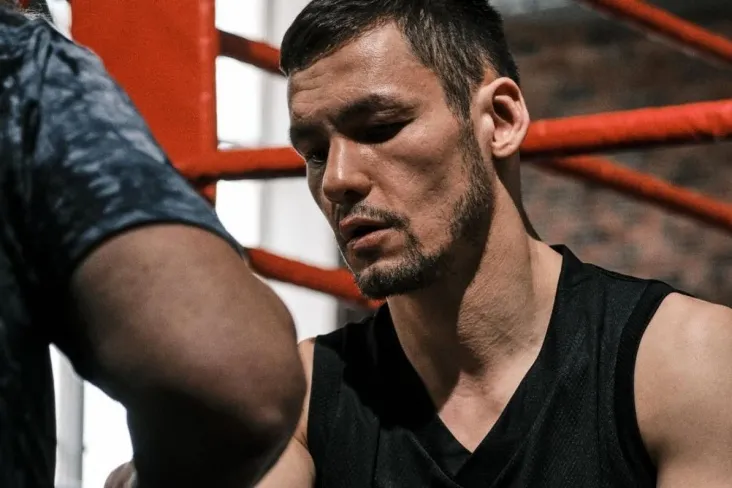 SHEXOV chempionlik uchun majburiy talabgor bo'ldi, Shumkov WBA reytingining eng yaxshi 15 taligiga kirdi