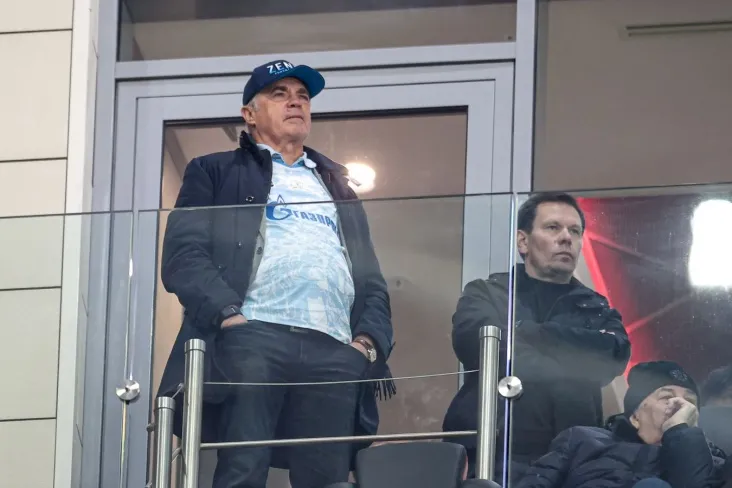 Aleksandr Medvedev Matvey Safonovni Rossiyaning eng yaxshi futbolchisi deb atadi