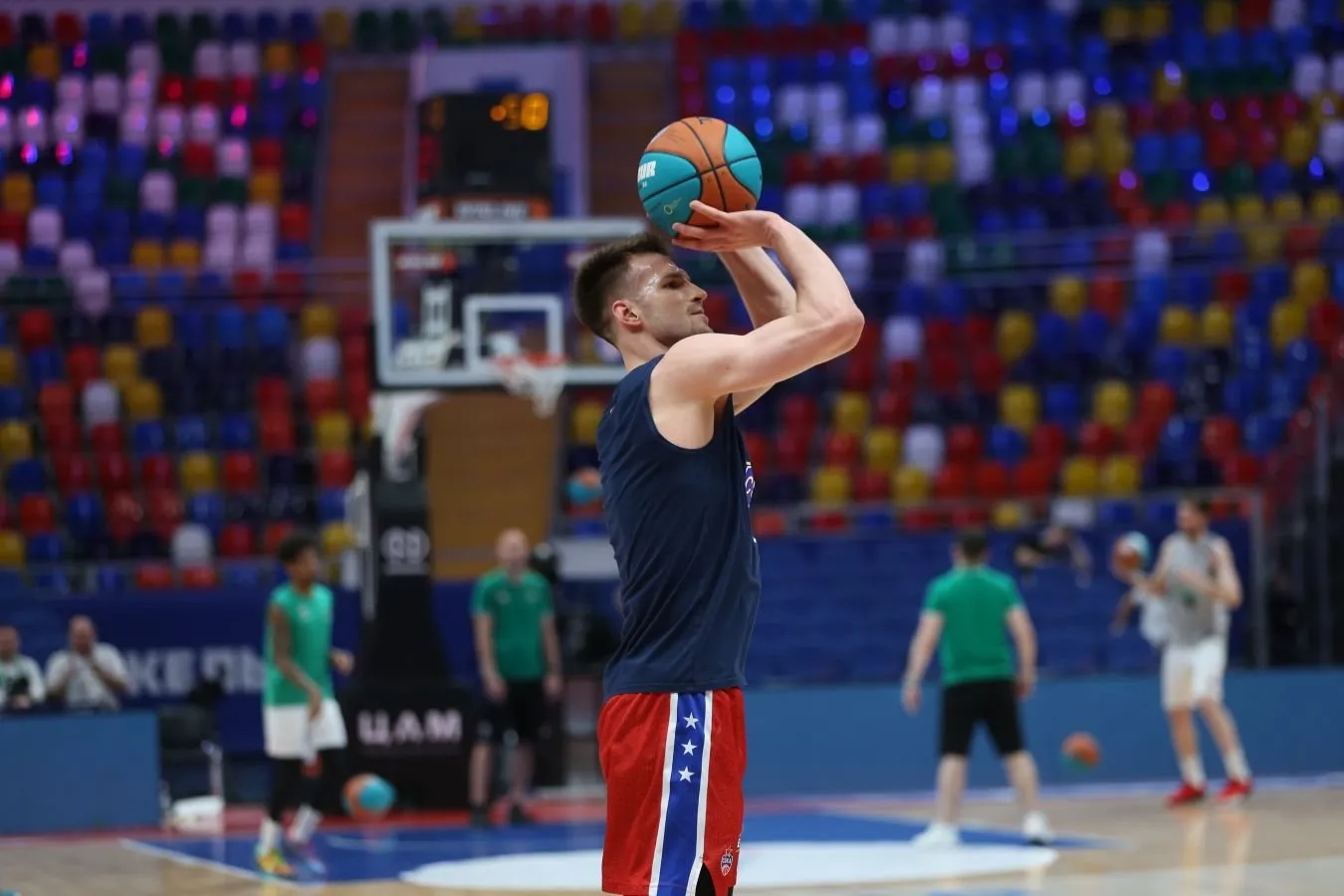 "Safonov bizning filimiz". CSKA basketbolchisi Rujentsev-LCH finalida darvozabon o'yini haqida