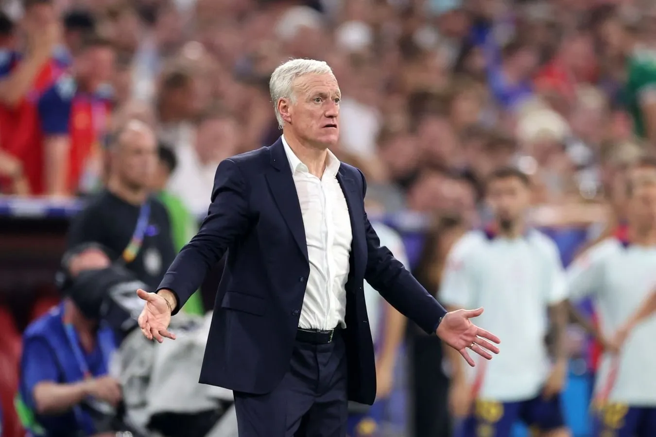 "Men har doim futbolchilarimga juda ko'p erkinlik berganman." Desham-Frantsiya terma jamoasining o'yin uslubi haqida