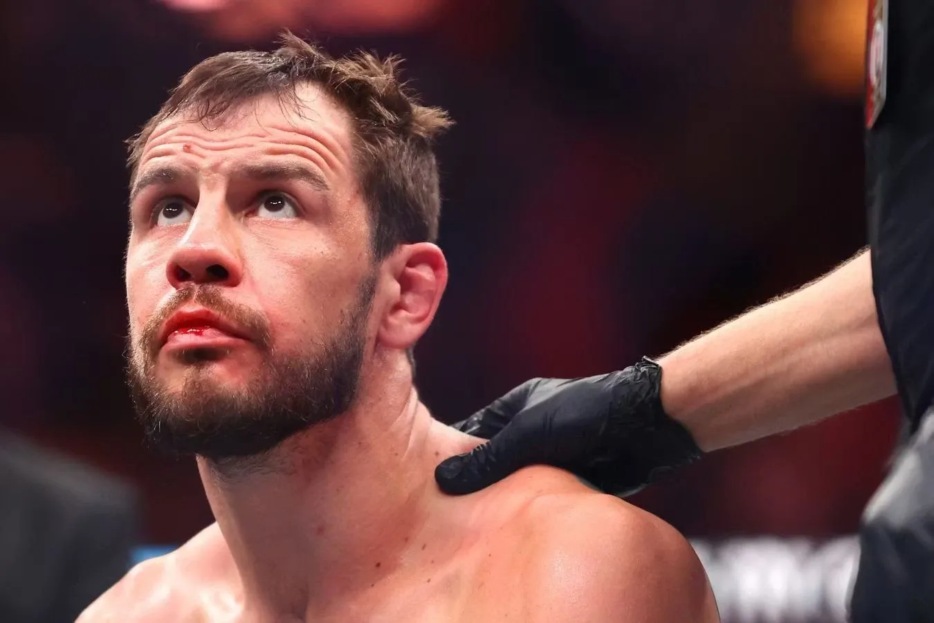Nikita Krilov UFC 329-da Uittaker bilan jang qilish umidlari bilan o'rtoqlashdi