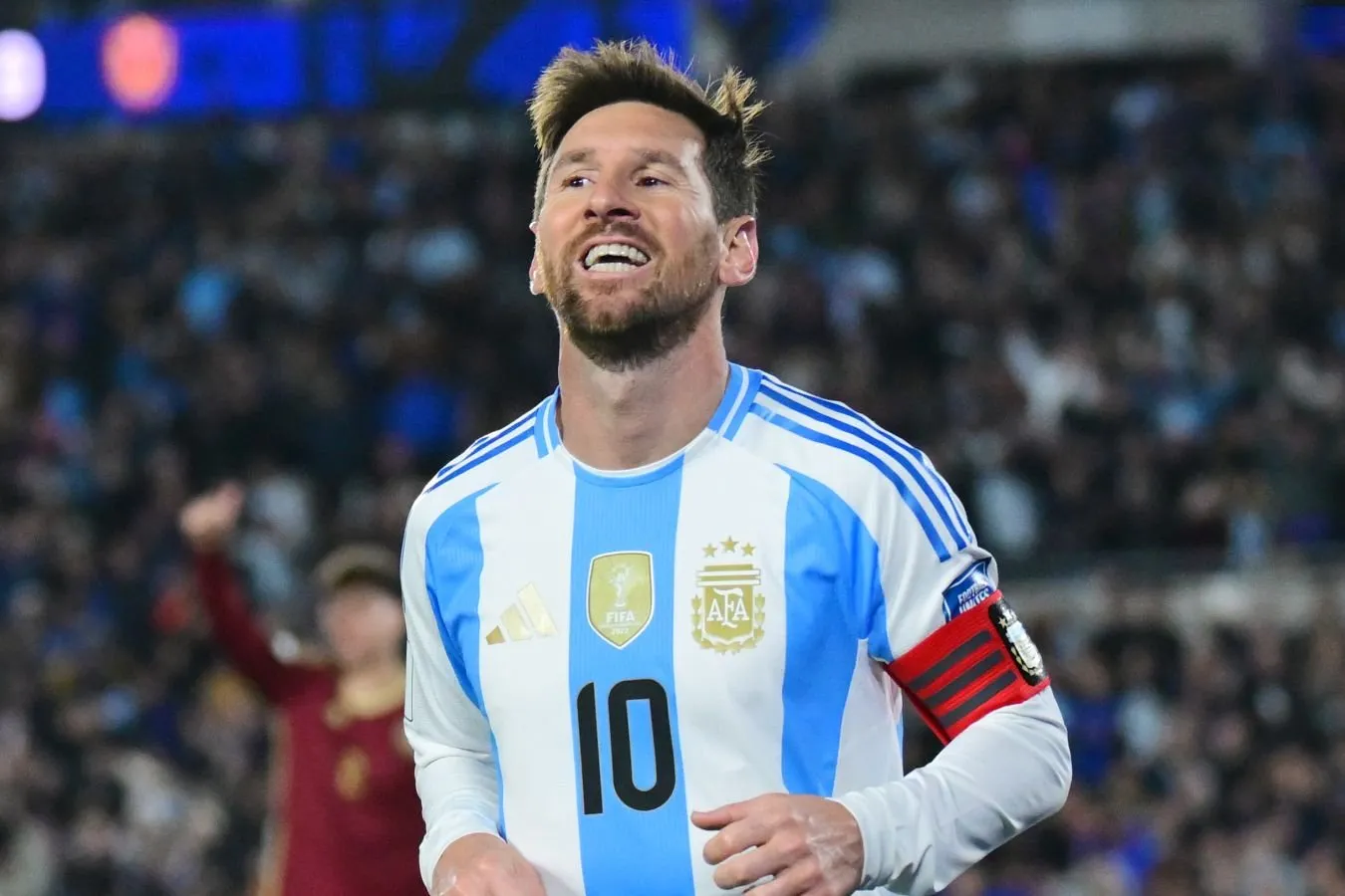 Messi Argentina terma jamoasi uchun 117-gol urdi. Bu uning karerasidagi 911-goli