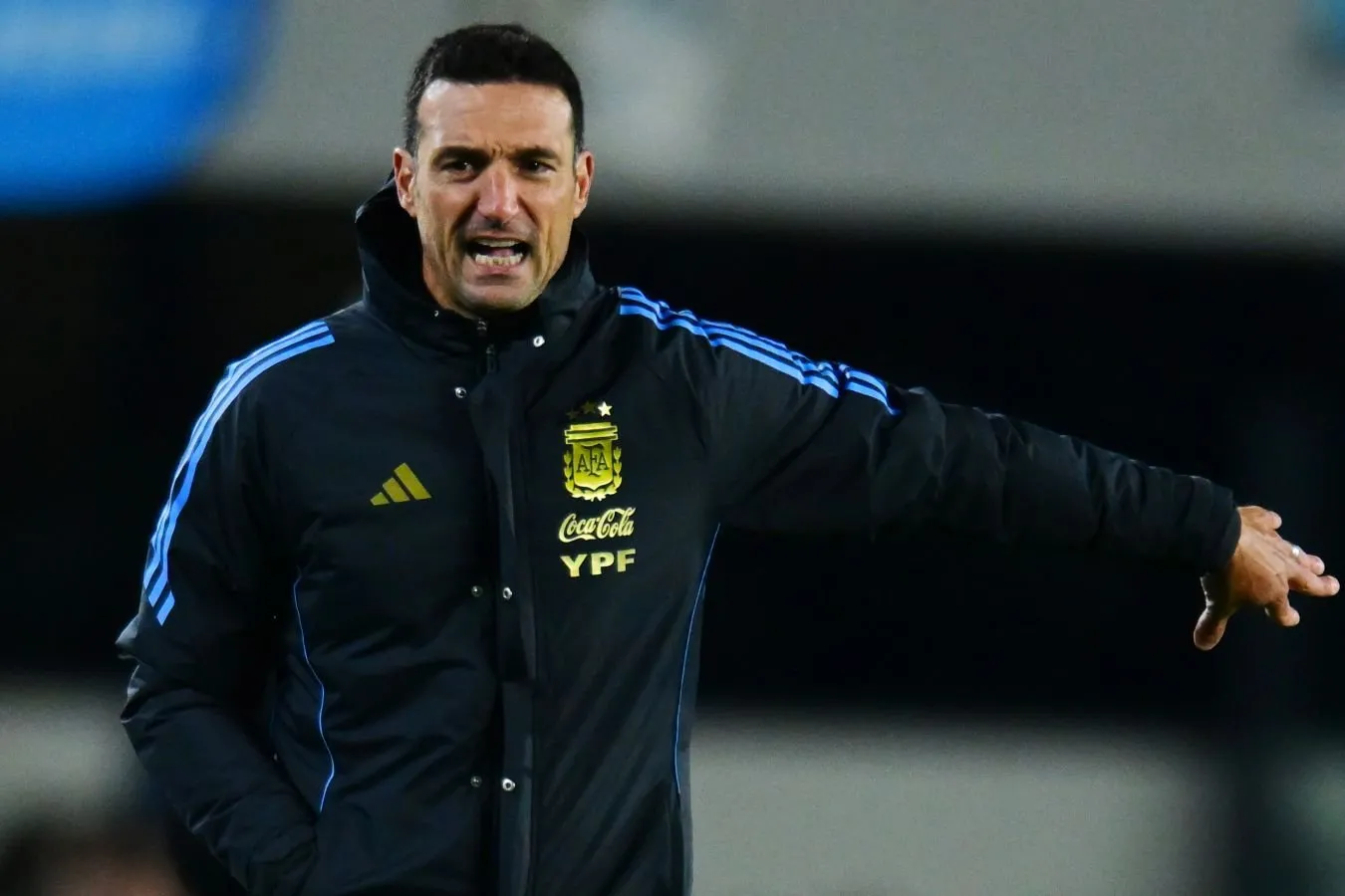 Skaloni Argentina terma jamoasi muxlislariga ommaviy xabar bilan chiqdi