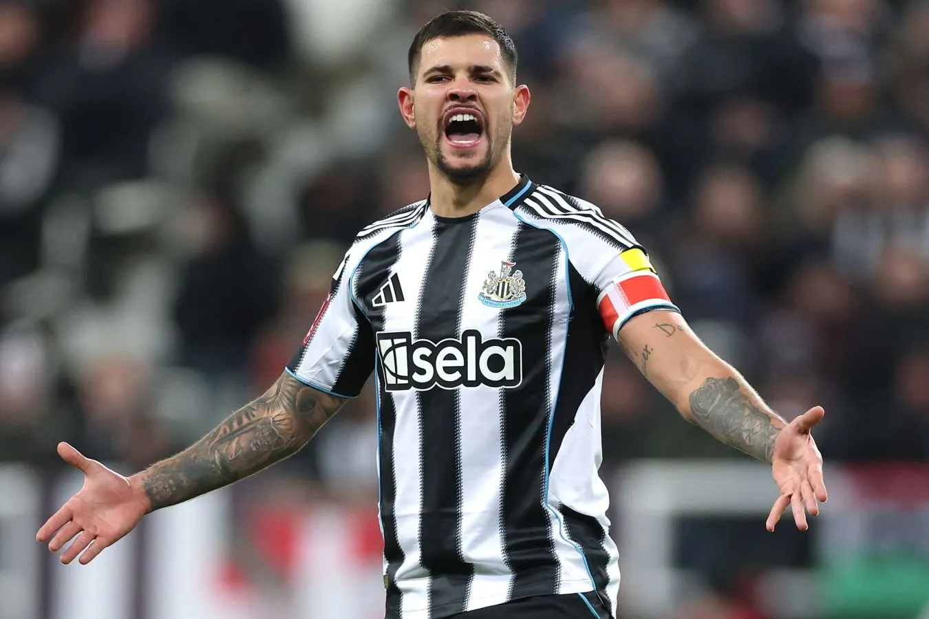 Gimaraynz olisga javob berdi: bizning futbolchilarimizga hurmat ko'rsatish kerak