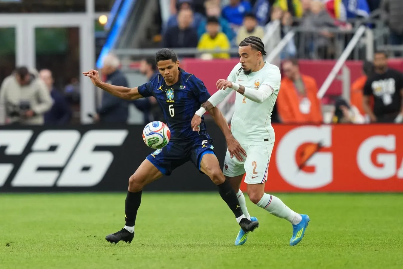 Duglas Santos Braziliyaning 2026 yilgi jahon chempionatidagi debyuti oldidan xabar yubordi