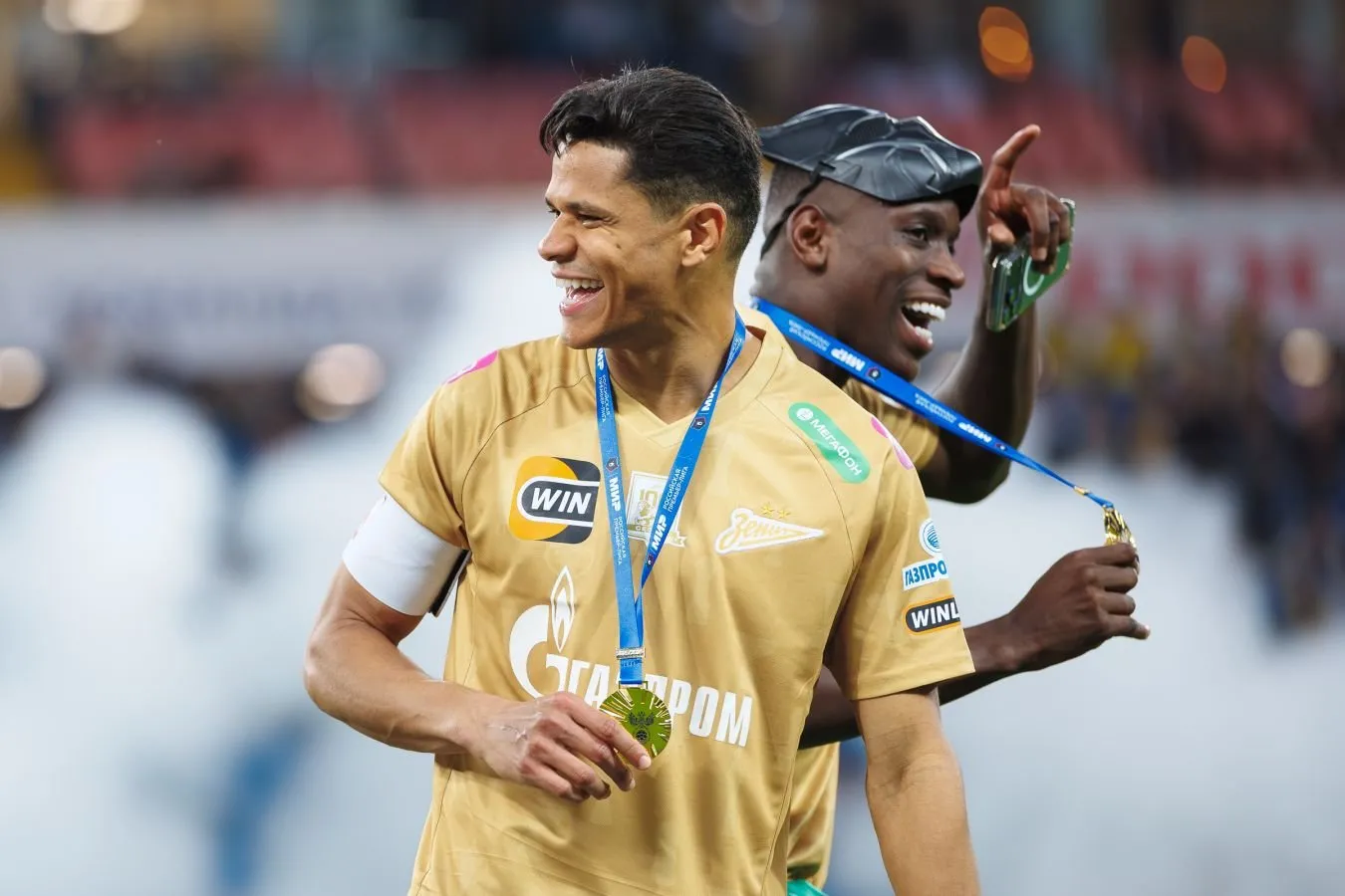 Zenit Braziliyaning 2026 yilgi jahon chempionatidagi debyuti oldidan Santos va enrikaga murojaat qildi