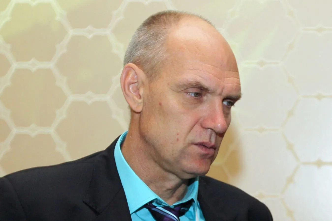 "Barcha o'yinchilarga hakamlar bilan gaplashishni taqiqlash kerak." Bubnov-jahon chempionatidagi yangi qoidalar to'g'risida