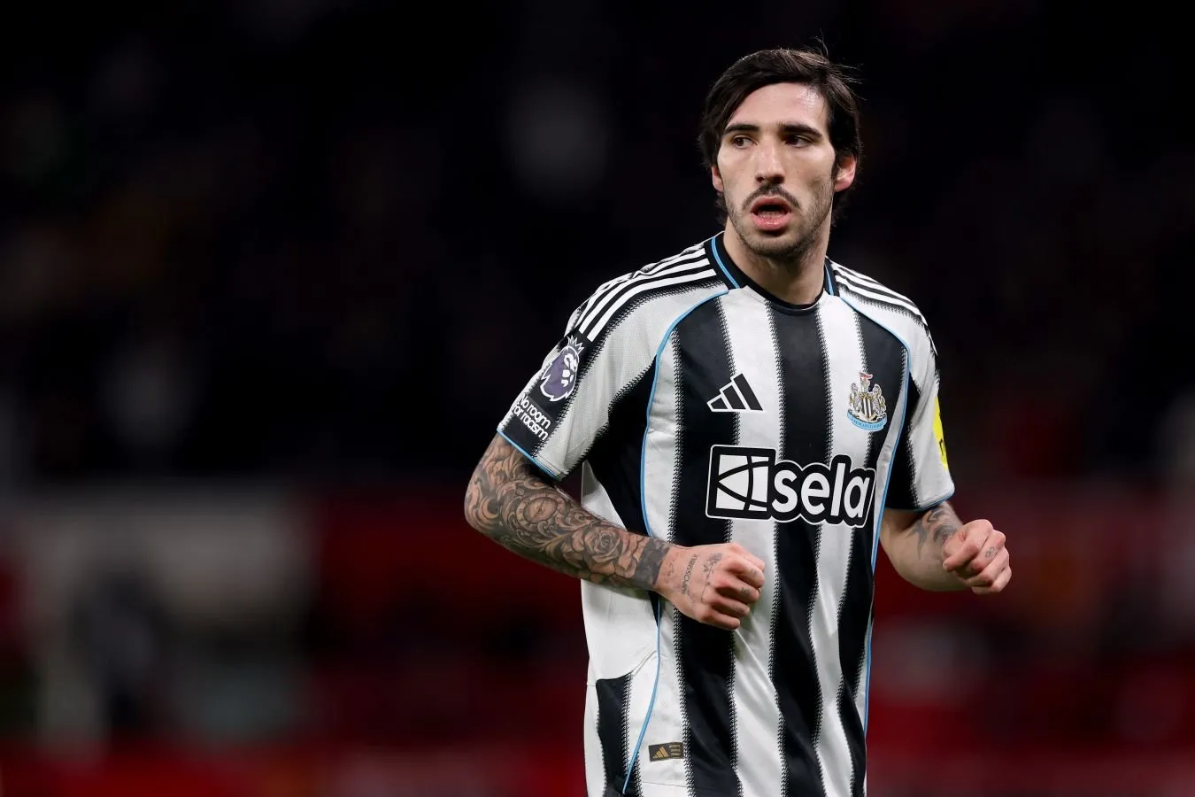 "Tottenxem "tonali uchun" Manchester Siti "va"Arsenal" bilan kurashga qo'shildi