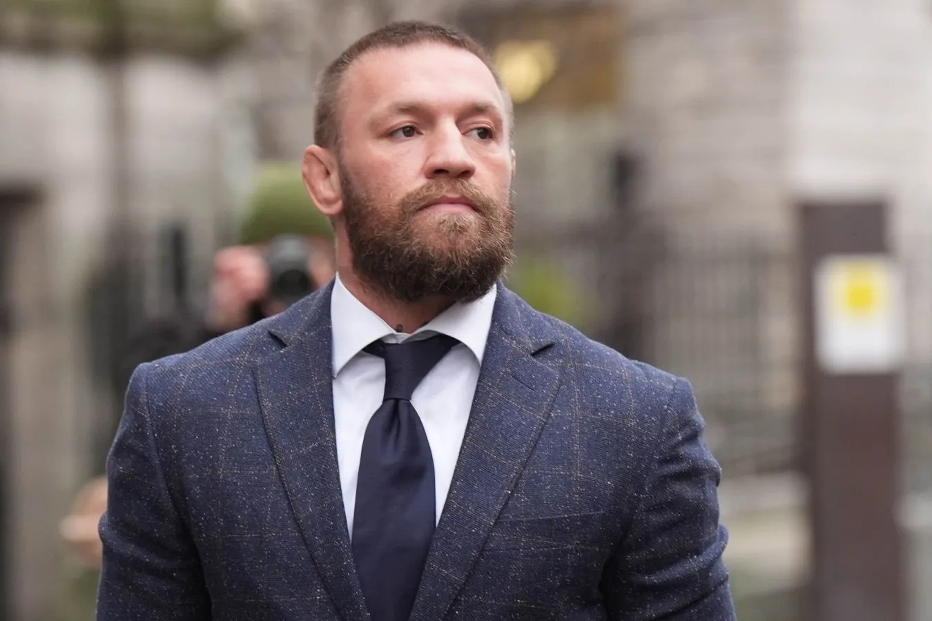 "UFC meni qo'rqitmoqchi bo'ldi." Makgregor-unga Pratesga qarshi kurashishni taklif qilish haqida
