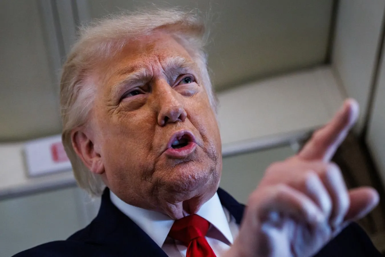 Trump oq uyda UFC turnirida terrorchilik hujumining oldini olganini bilmasligini aytdi