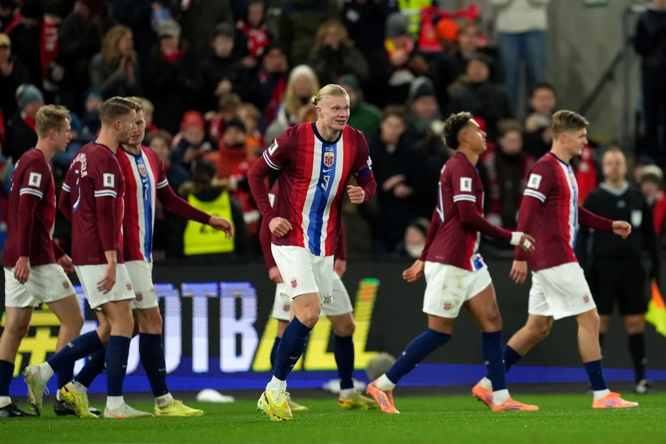 Norvegiya terma jamoasi jahon chempionatidagi sug'orish tanaffusida sovutish ryukzaklaridan foydalangan