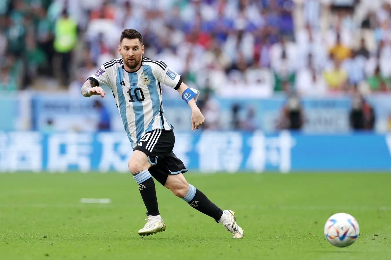 Lionel Messi Krishtianu Ronalduning jahon chempionatlaridagi eng kam yutug'ini takrorladi