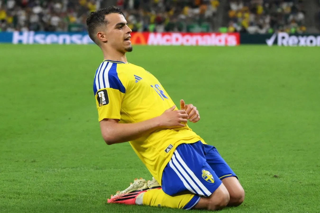 "Liverpul" va "Chelsi" Shvetsiya terma jamoasining yarim himoyachisi uchun kurashishi mumkin — TEAMtalk