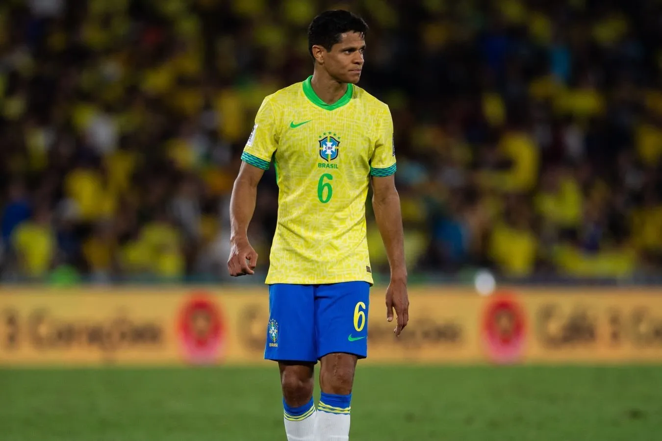 Duglas Santos o Braziliya terma jamoasidagi raqobat haqida gapirdi