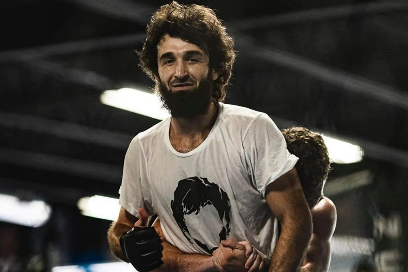 Magomedsharipovning raqibi Moskvada Braziliya jiu-jitsu bo'yicha turnirda mashhur bo'ldi.
