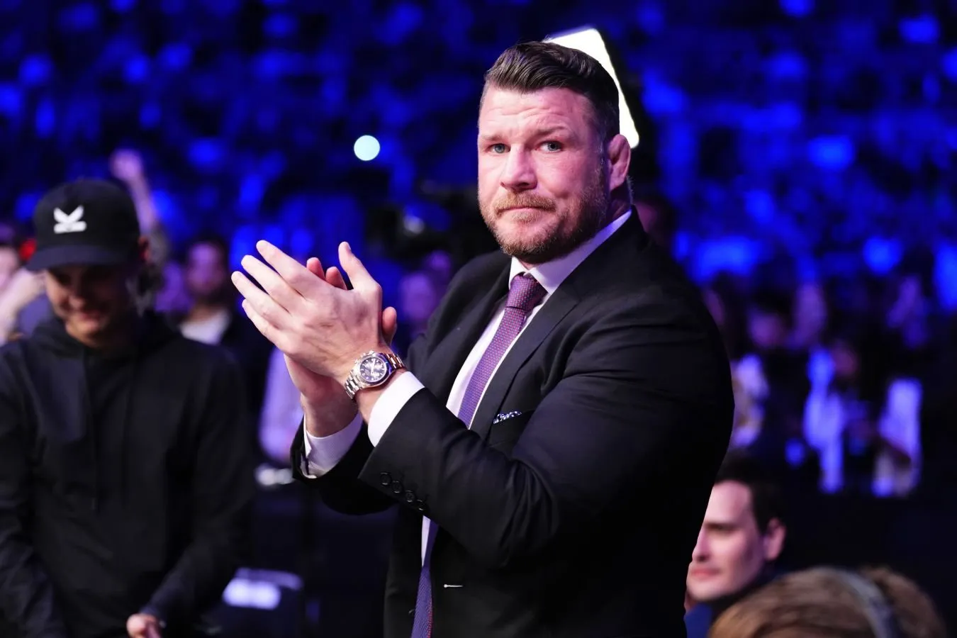 Bisping Pereyrani mag'lubiyatga uchraganidan shikoyat qilishni to'xtatishga chaqirdi Gana oq uyda