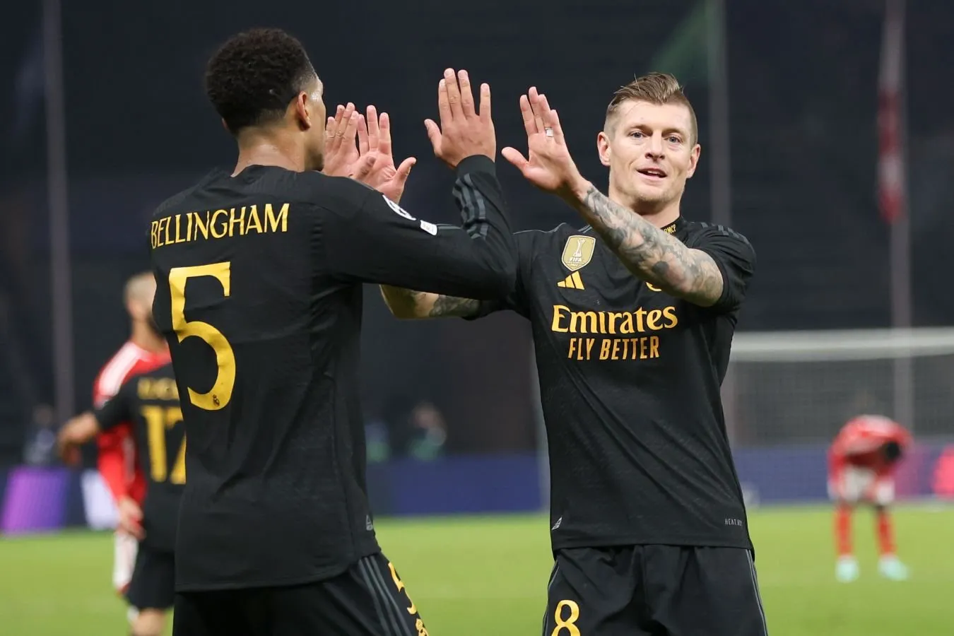 "U dunyodagi eng mukammal yarim himoyachilardan biri." Kroos Bellingem uchun shafoat qildi
