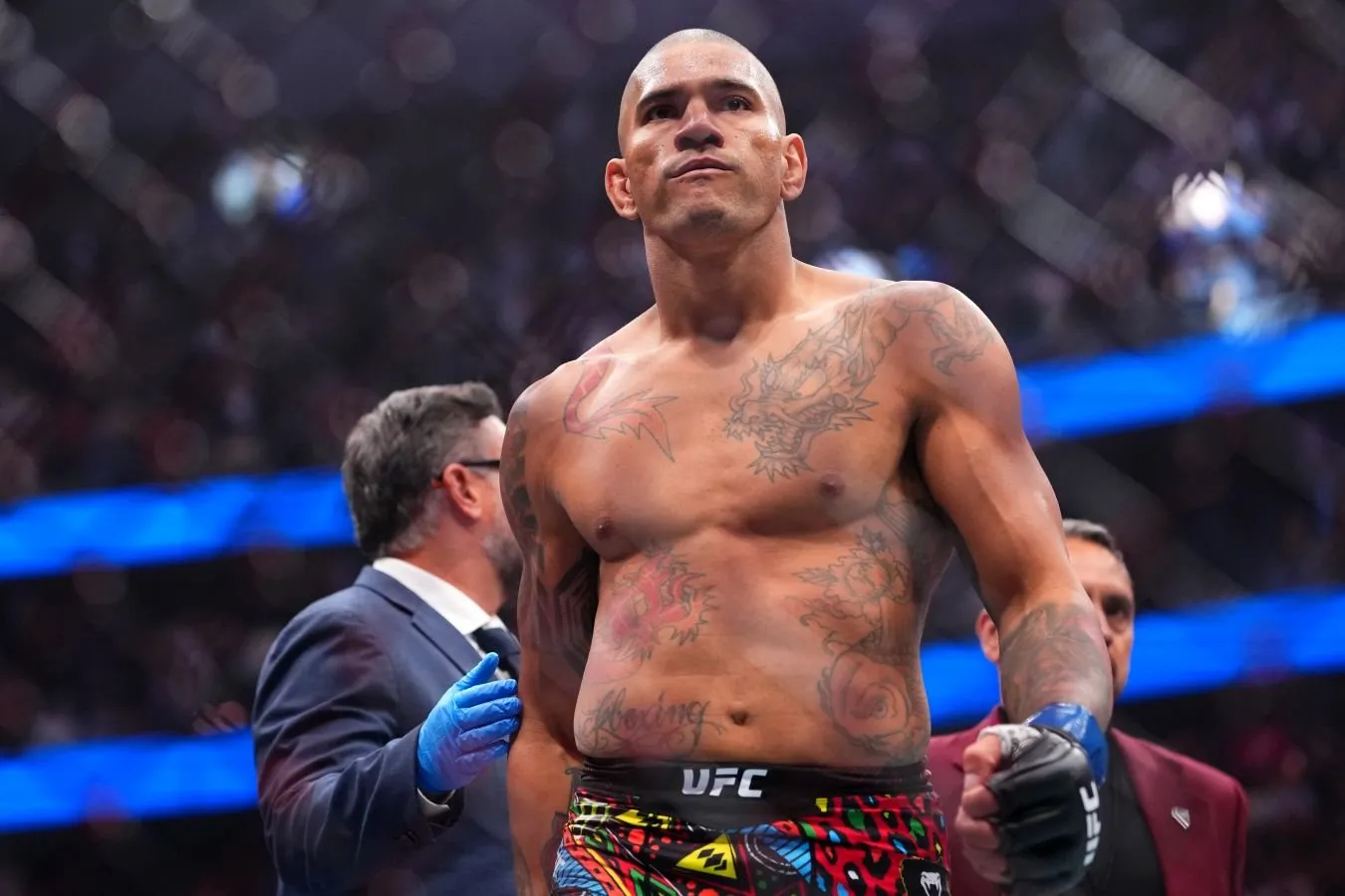 Ronaldinyo UFC jangchisi Pereyra bilan qo'shma surat joylashtirdi