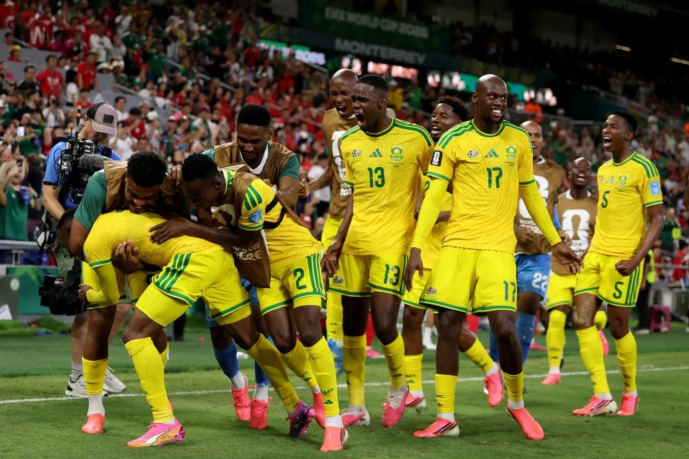 Janubiy Afrika jahon chempionatlari pley-offlariga chiqqan yettinchi Afrika terma jamoasi bo'ldi