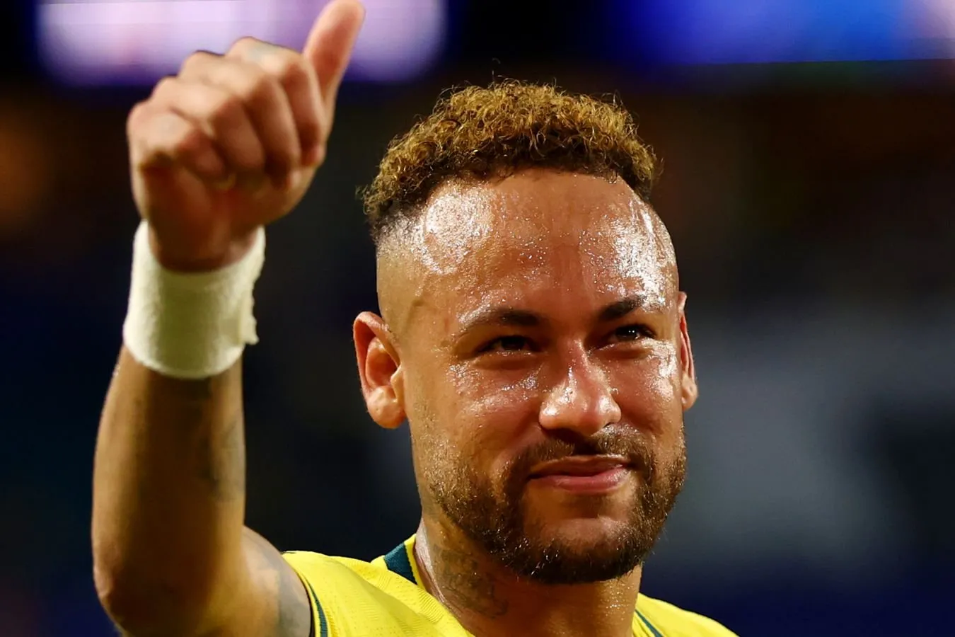 Neymar Braziliyaning 2026 yilgi jahon chempionati pley-off bosqichiga chiqishiga bag'ishlangan ikki tilli postini nashr etdi