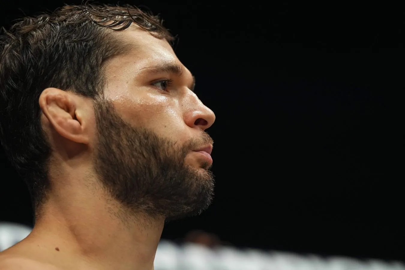 Aleksandr Shablius PFLning debyut jangida Alfie Devisni mag'lub etdi