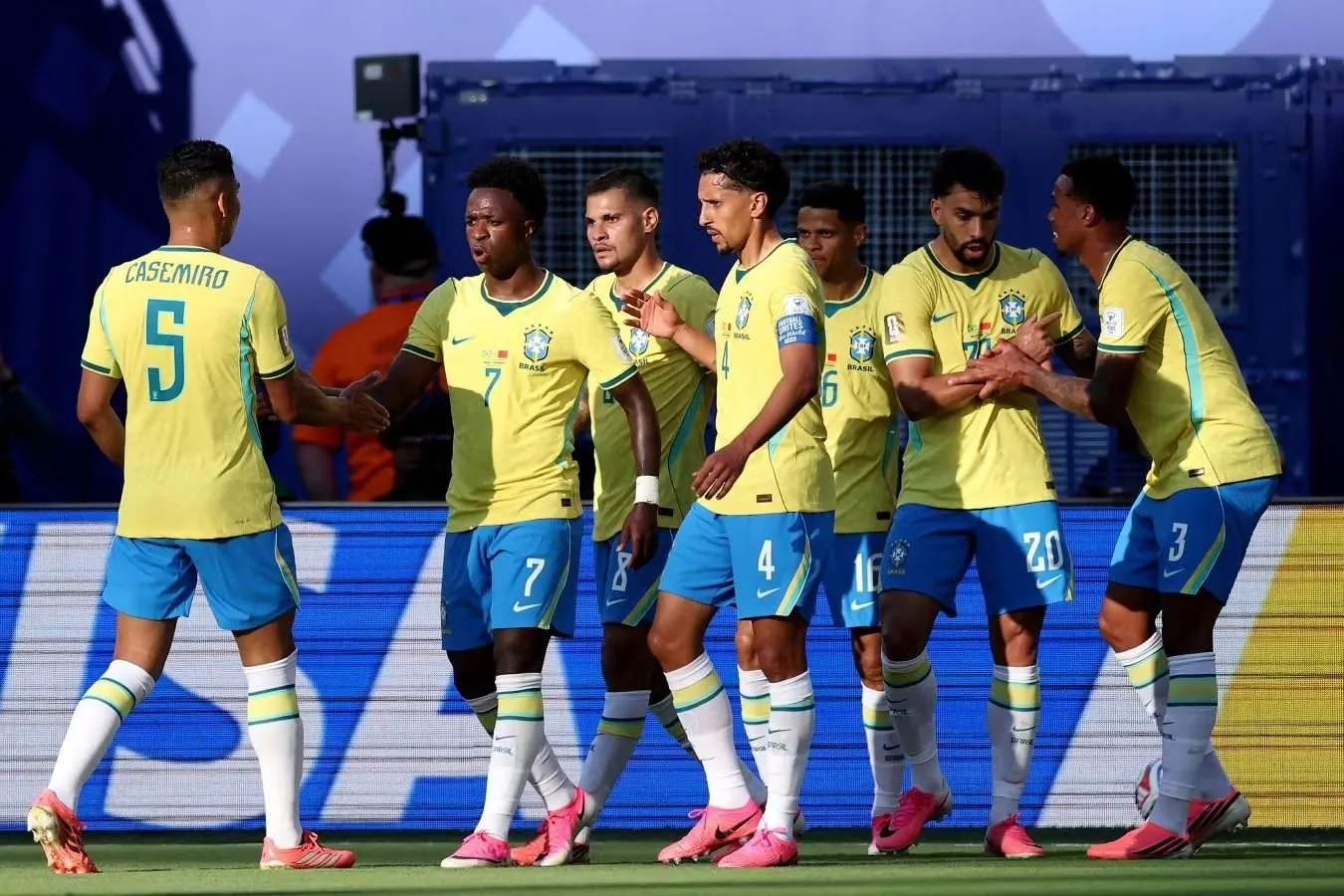 Romario 1994 yilgi jahon chempionatini eslab, Braziliya terma jamoasidan umidlar haqida gapirdi