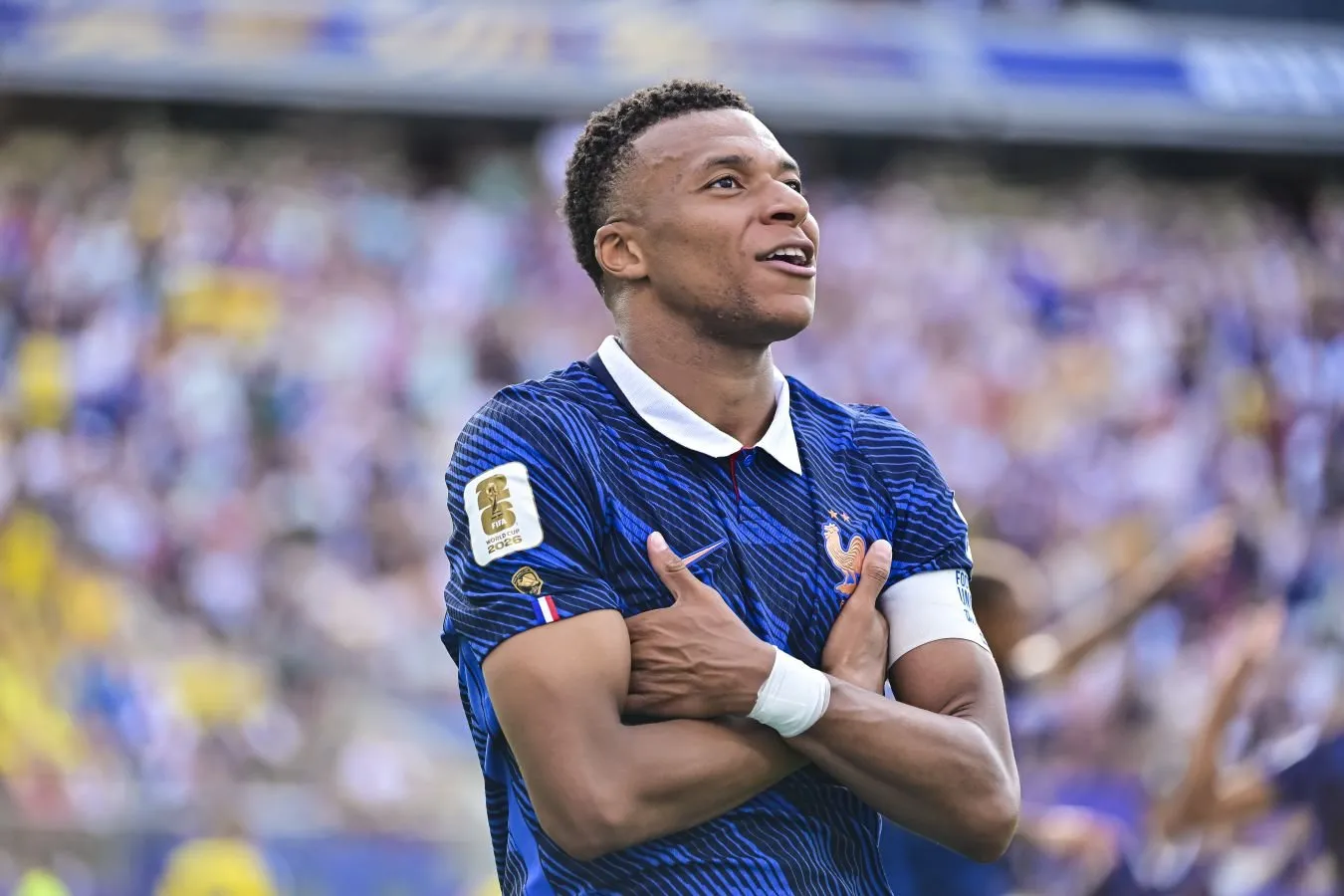 Mbappe JChda boshlarini hisoblashda xato qilgan jurnalistni tuzatdi
