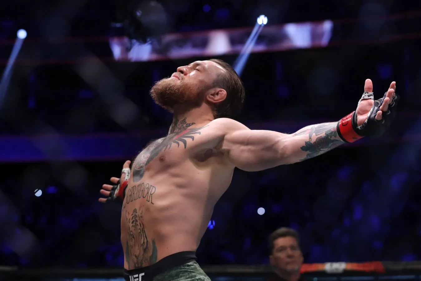 Konor Makgregor Xollouey bilan jangga tayyorgarlik haqida gapirdi
