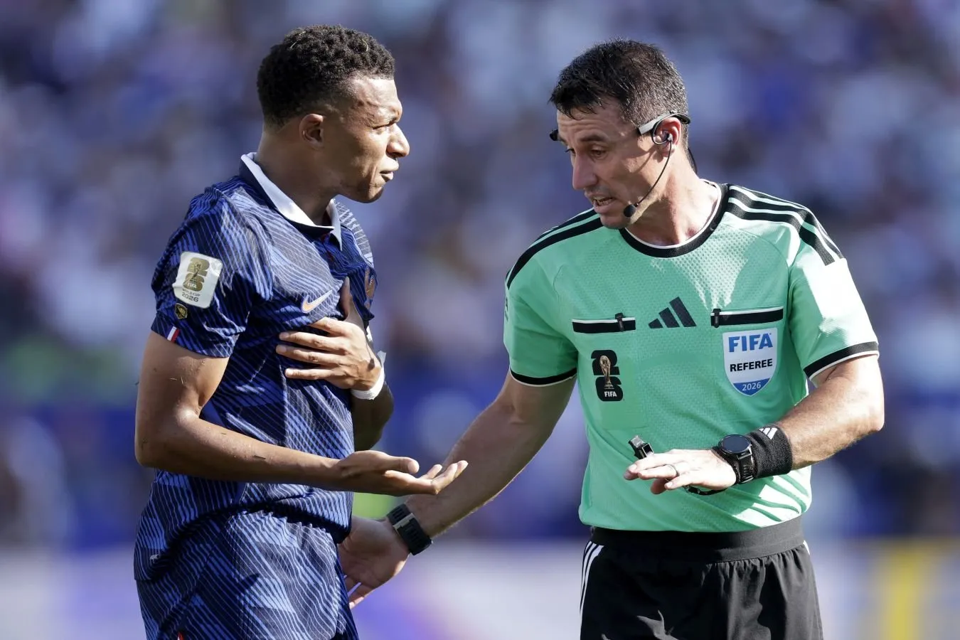 "Biz ham iflos o'ynashni bilamiz." Mbappe Paragvay futbolchilarining jahon chempionati o'yinidagi xatti-harakatlariga javob berdi