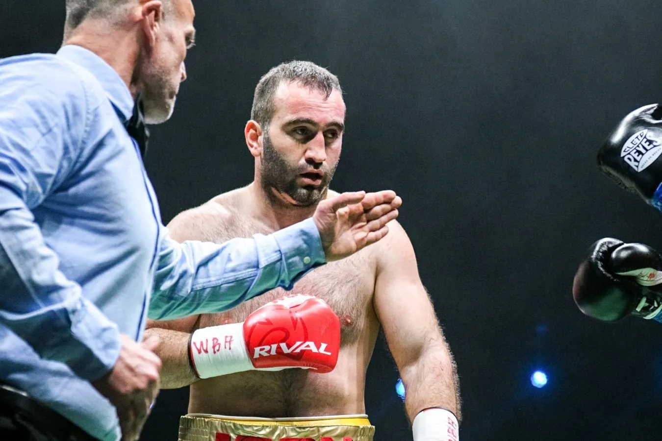 Murat Gassiev bilan jang qilish uchun ikkita da'vogar nomlangan. Joys-ro'yxatdan tashqari