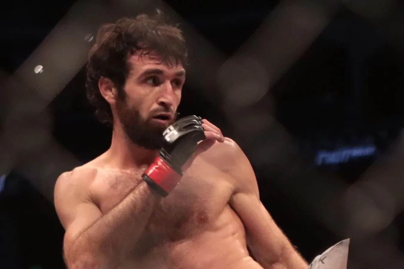Amerikalik jangchi: tiqilib qolgan Magomedsharipov qaytib kelganida UFC chempioni bo'lar edi