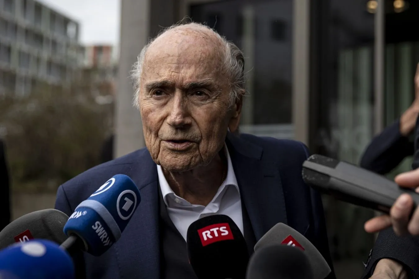"Qaerga ketyapsiz, FIFA?"Blatter-Balogunning 2026 yilgi jahon chempionatidagi diskvalifikatsiyasini bekor qilish to'g'risida
