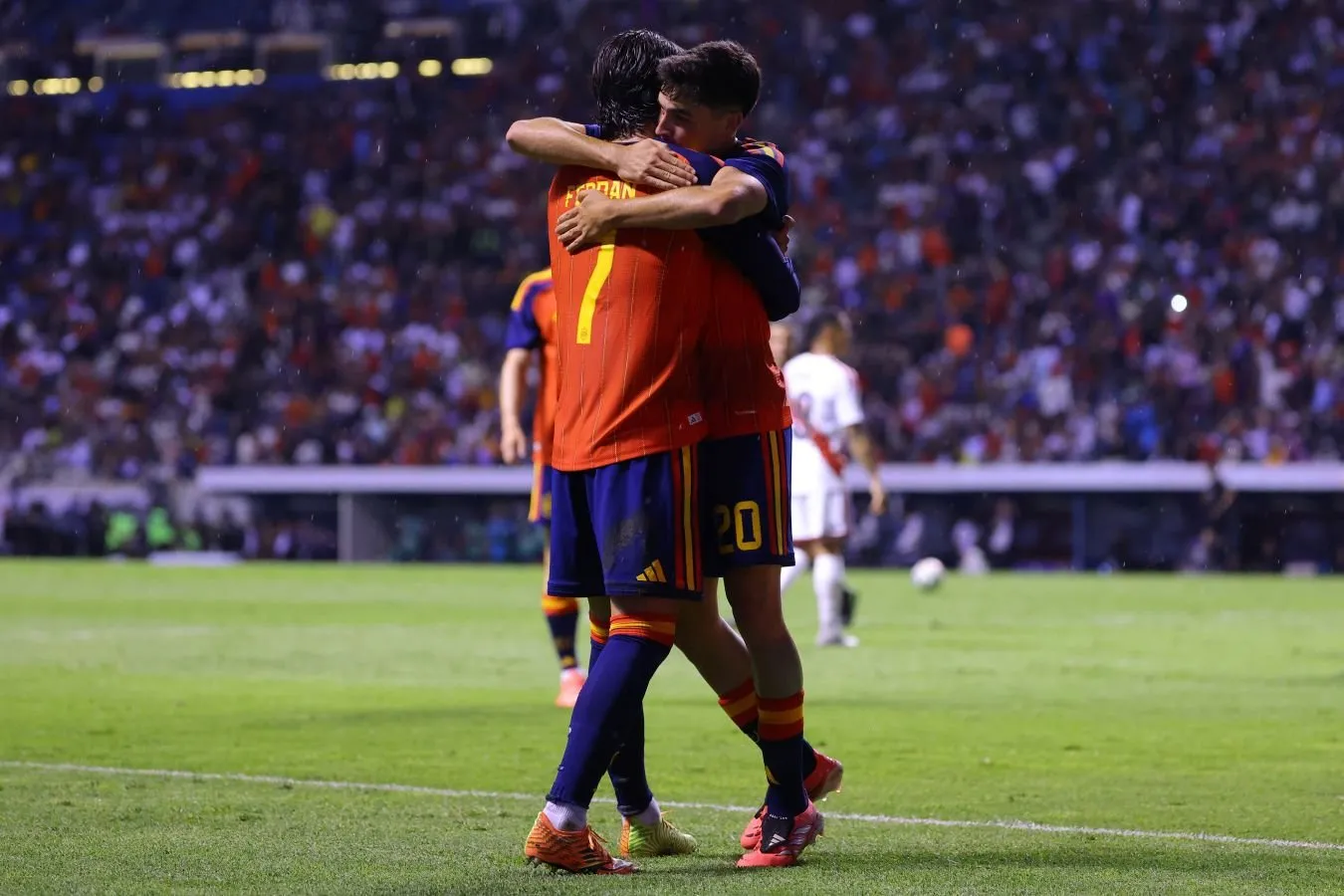 Ferran Torres o'zining jismoniy tayyorgarligini qanday saqlab qolishini aytib berdi