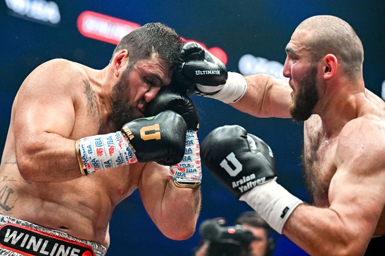 Arslan Yallyev turnirda Murod Xolidovni muddatidan oldin mag'lub etdi IBA.PRO 19 Moskvada