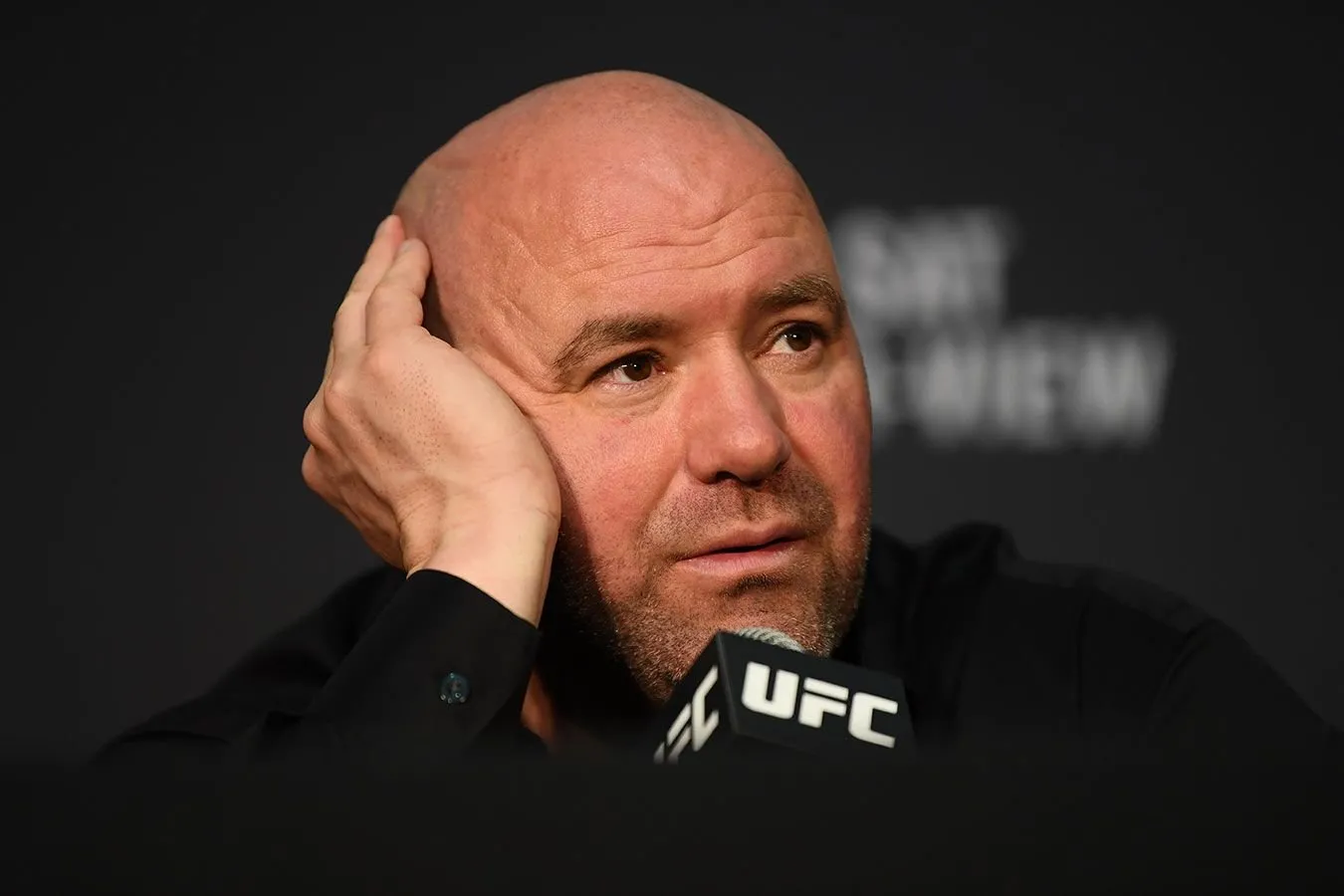 "Siz bezorimisiz?"Dana Uayt UFC 329 da Shakur Stivenson voqeasini tanqid qildi