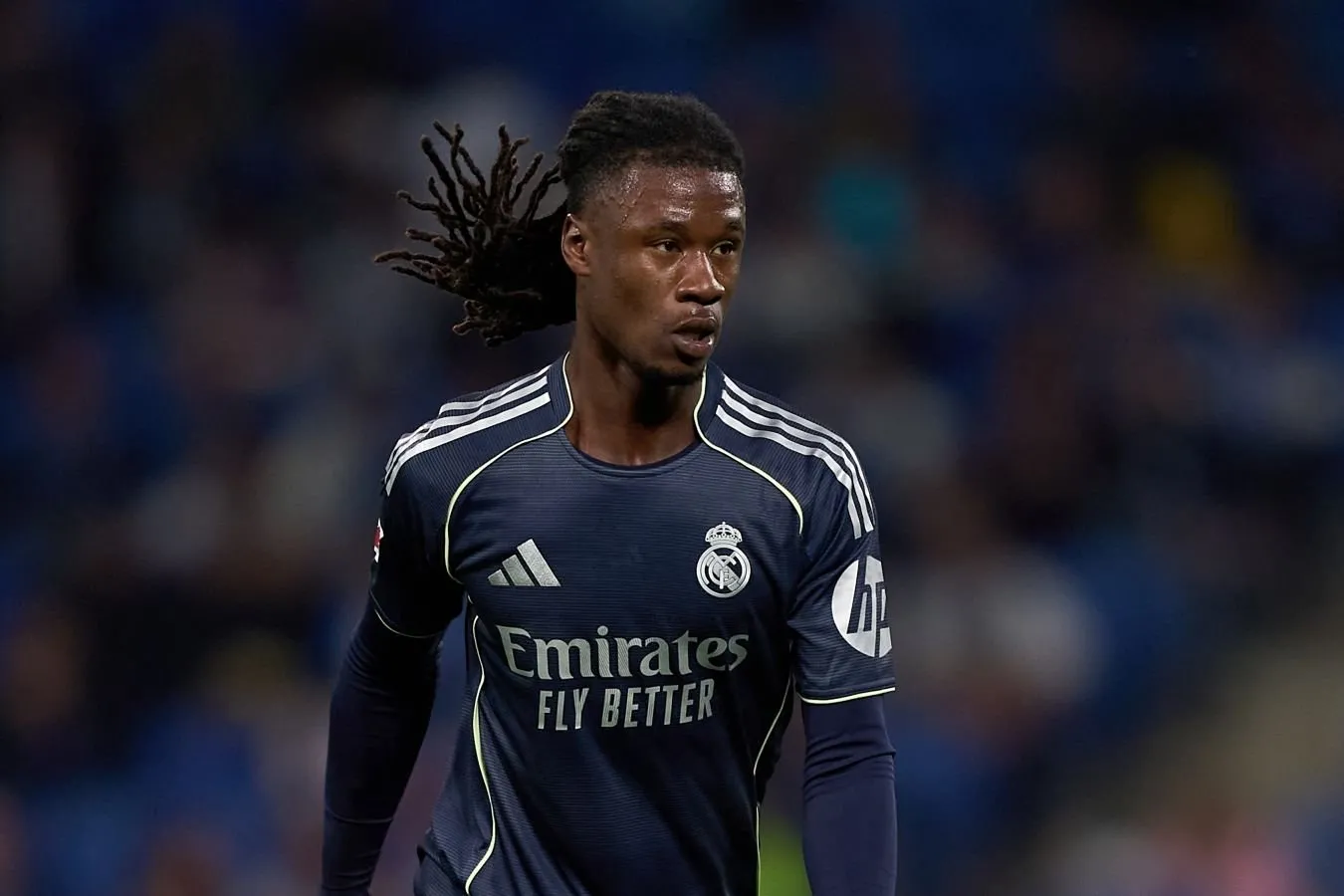 "Chelsi" Kamaving – El Nacional transferi bo'yicha "Real" bilan bog'landi