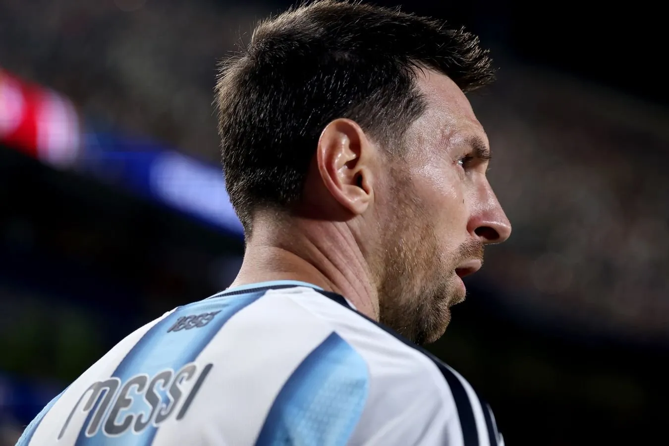 Messi: hozirgi Argentina terma jamoasi odamlarni g'ayrioddiy narsalarga o'rgatdi