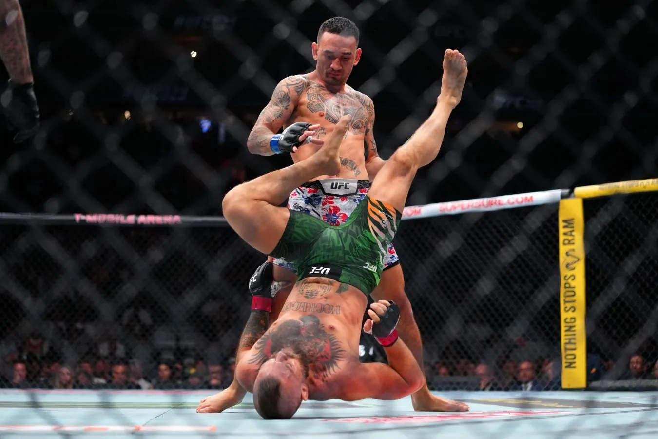 Maks Xollouey UFC 329 jangidan so'ng ijtimoiy tarmoqlarda Konor Makgregorga murojaat qildi