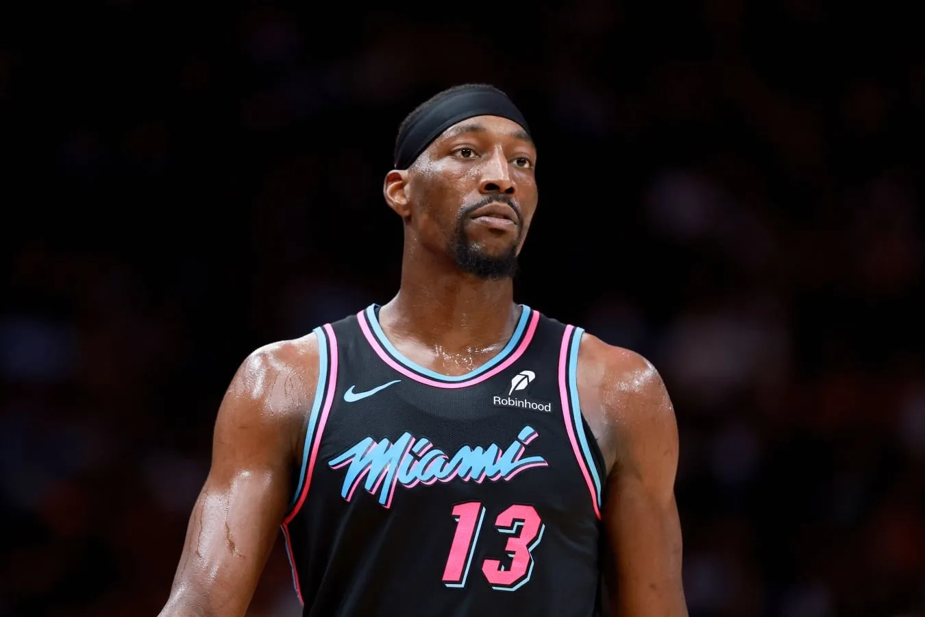 Bam Adebayo WNBA o'yinida Mayk Tayson bilan uchrashdi