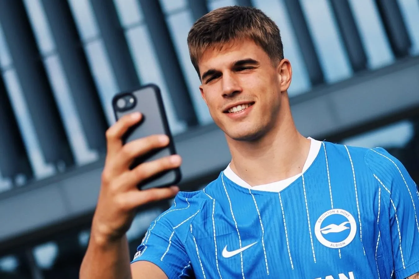 Brighton Tottenxem dan Luka Vushkovic uzatishni e'lon qilgan