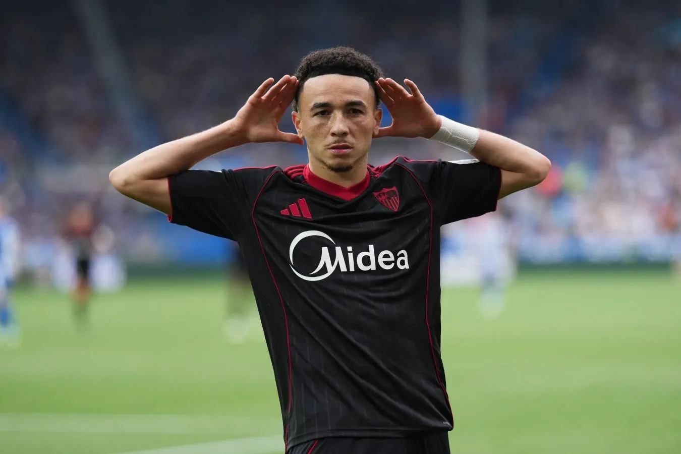 "Aston Villa "va" Brighton " Ruben Vargasga qiziqish bildirmoqda-ABC De Sevilla