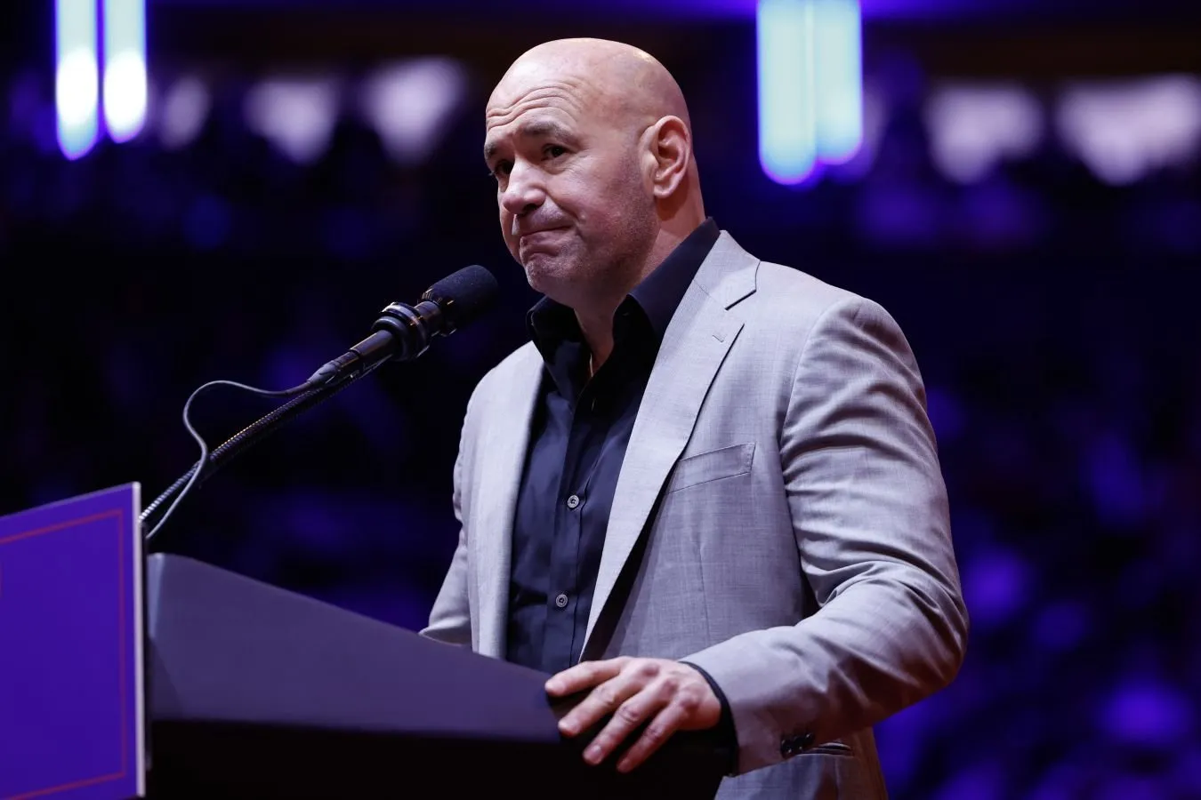 Dana Uayt blogger Nina dramaning TSARUKIANNING UFC yulduziga aylangani uchun kreditiga e'tibor qaratdi