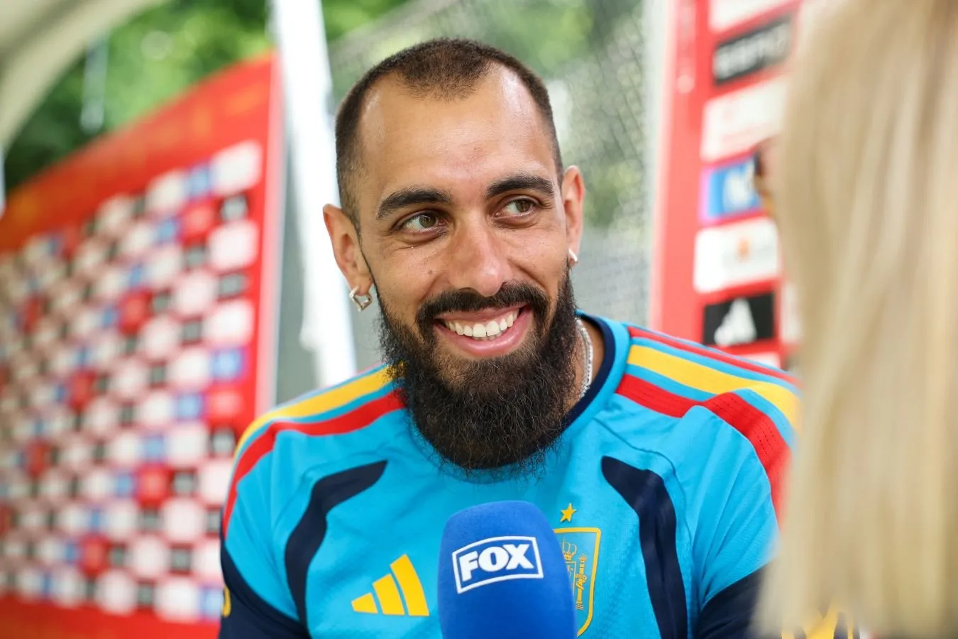 "Men qamoqqa borishni xohlamayman." Ispaniyalik futbolchi jahon chempionati finalidan keyin Trampni kutib oladimi yoki yo'qligini aytdi