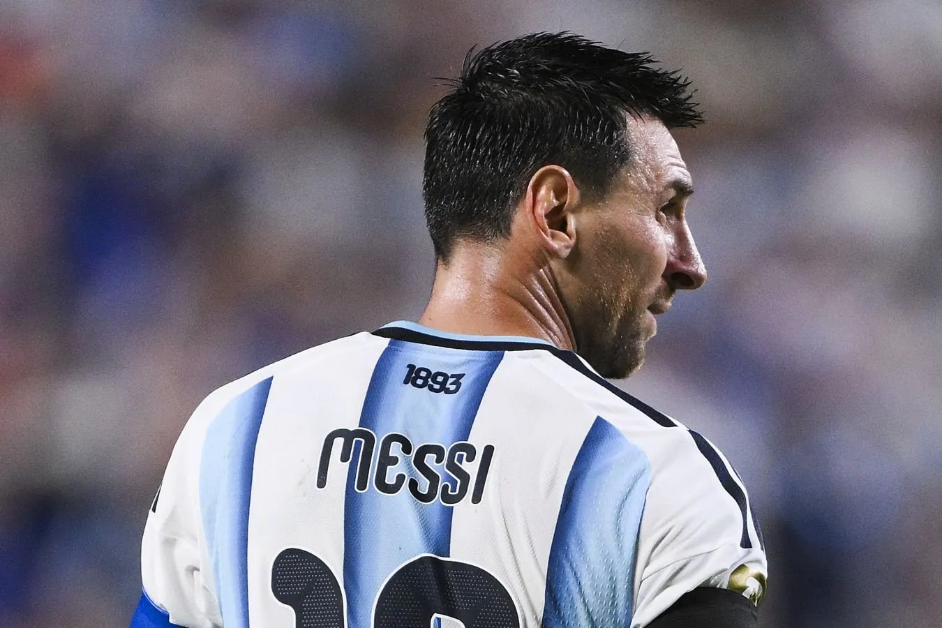 Glushakov Ispaniya — Argentina jahon chempionatining final o'yinining asosiy vaqtidan keyin Messiga murojaat qildi
