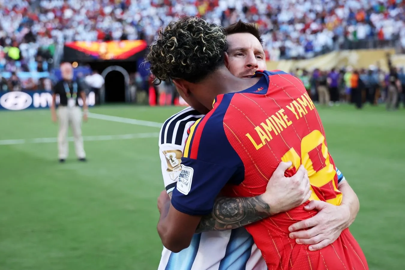 "Men bu so'zlarni butun kareram davomida eslayman." Yamal Messi finaldan keyin unga nima deganini oshkor qildi