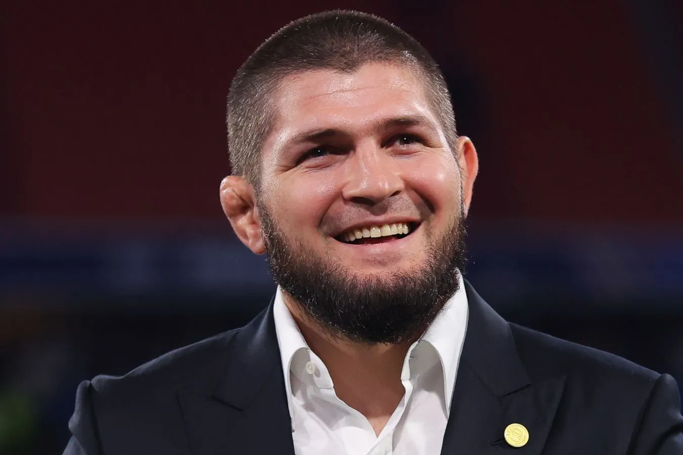 Xabib Nurmagomedov Davor Shuker bilan 2026 — yilgi jahon chempionati finalidan suratga tushdi
